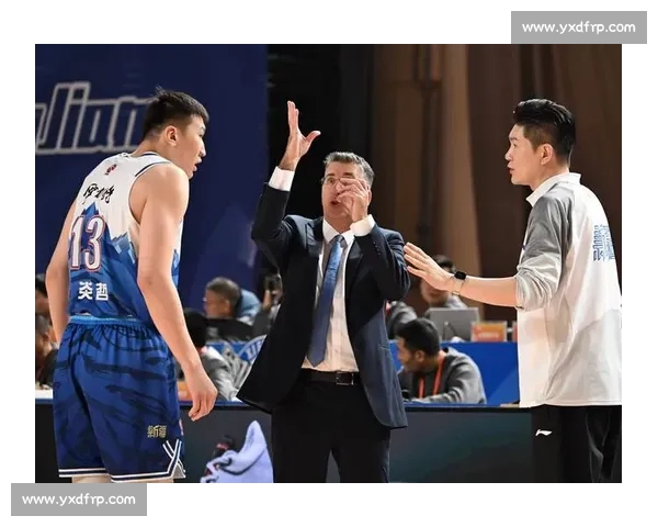 CBA新疆队对阵北京队焦点大战战术博弈与胜负悬念全面解析 CBA新疆队对阵北京队焦点大战战术博弈与胜负悬念全面解析